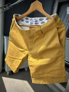 Dickes ショートパンツ 黄色