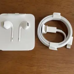 【新品未使用】Apple Lightning イヤフォン　ケーブルセット