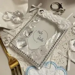 Item thumbnail for item 3975c85d-b049-4723-8182-dfa8d585dd45