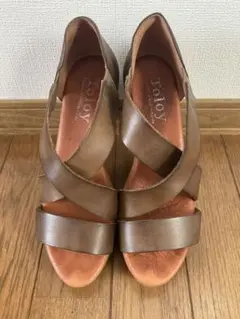 新品 スペイン製 TOLOY トロイ ウエッジソール サンダル 厚底 レザー 楽天市場】Toloy(トロイ) ウエッジソールレザーサンダル