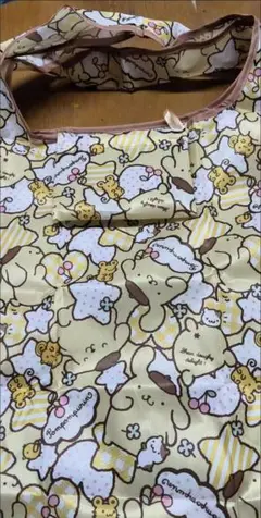 クマとお菓子柄のナイロン生地