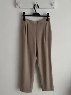 URBAN RESEARCH リネンライクタックテーパードパンツ 36サイズ