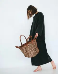 新品未使用 A VACATION ペイズリー柄 ブラック キューブ トートバッグ