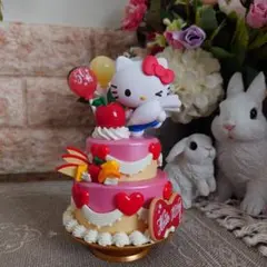 ハローキティ 50周年ケーキ型プライズフィギュア