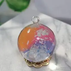 693.虹色の空　ハンドメイドレジンアクセサリー