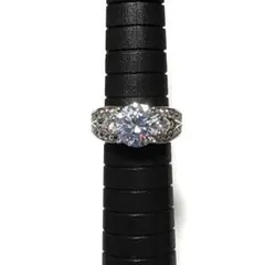 【美品】キュービックジルコニア　ブリリアントカット　リング/指輪