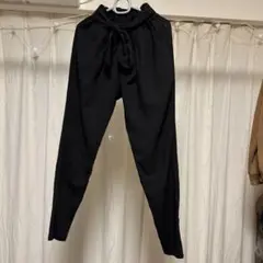 黒ウエストリボン付きスラックス
