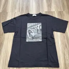 HUMAN WOMANブラックTシャツ