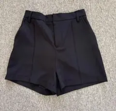 INGNI★ブラック タック入りショートパンツ