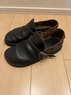 FERNAND LEATHER Middle English
