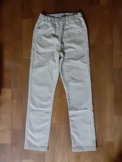 美品◇GU◇140◇ズボン◇ベージュ◇チノパン 長ズボン