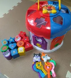 アンパンマン 入れよう！開けよう！できるかな？かぎいっぱい育脳パズル