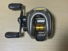 【美品】シマノ 07 メタニウムMg7 右巻き かわいい新作 シマノ 07 右巻き メタニウムMG7 リール - リール
