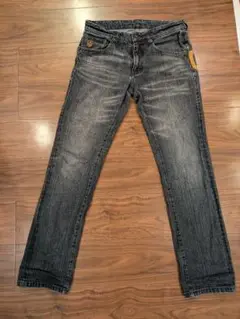 デニムパンツ