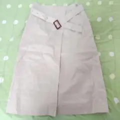 ベージュ ベルト付き スカート
