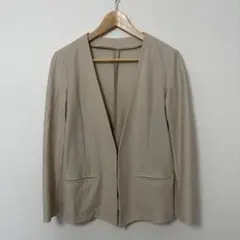 ベージュ ノーカラージャケット Mサイズ