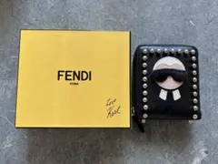 FENDI カーリト ラガーフェルド スタッズ ウォレット 財布