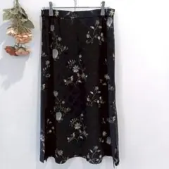 ★ヴィンテージ★花柄 フレアスカート【M】フラワー 古着 ブラック