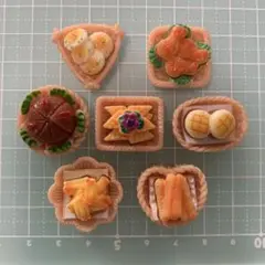 【1】アクセサリー　デコパーツ　７個まとめ売り　ミニチュアフード