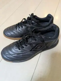 umbro ブラック フットサル インドア シューズ25cm