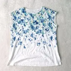 水彩風花柄 ノースリーブTシャツ サイドスリット 薄手 ホワイトⓂ️