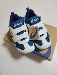 familiar　ファミリア　asics チェック柄 靴 新品　XB
