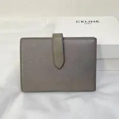 セリーヌ ストラップウォレット ミディアム グレージュ