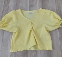 美品　パフスリーブトップス