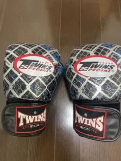TWINS SPECIAL ボクシンググローブ 8オンス