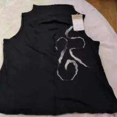 ウール黒の抽象模様ベスト 6900円　センソユニコ好きな方
