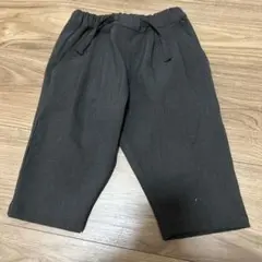 ダークグレー ボトムス セレモニーにも