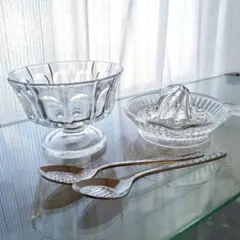 レトロなガラスデザート椀・ジュース絞り器・スプーンセット