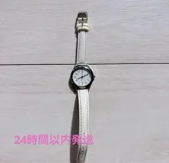 時計　ホワイト　電池式