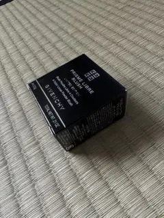 GIVENCHY プリズムリーブルブラッシュ 14 tulle violet