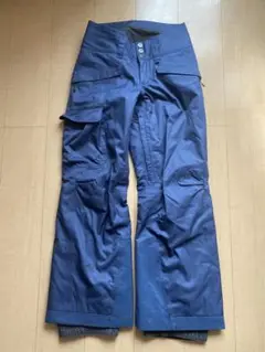 patagoniaパタゴニア 中綿入り防水スキーパンツ