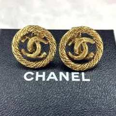 美品 CHANEL シャネル ロゴ ゴールド イヤリング ヴィンテージ