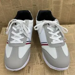 新品★メンズ★25.0cm★軽量 クッション クラシックスニーカー 白 2153