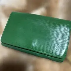 Item thumbnail for item 2eed32bf-fecc-47a8-a10d-a2462c30d3c0