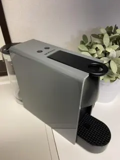 ネスプレッソ エッセンサミニ グレー