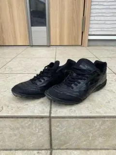 ミズノモナルシーダNEOトレーニングシューズ
