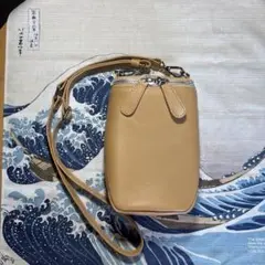 ベージュレザー スマホショルダーバッグ