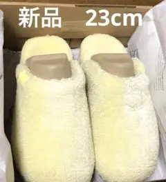 新品未使用　UGG サンダル　イエロー　ファズシュガーテリースライド　スリッポン
