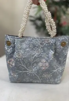 【新品】花柄刺繍グレー・クラッチバッグ
