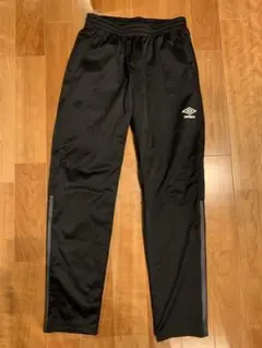 新品同様 アンブロ トレーニングパンツ Oサイズ