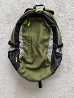 PUMA プーマ バックパック モスグリーン