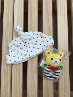 ミキハウス　くまのラトルとベビーフード(新生児帽子)
