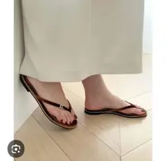 LE TALON ベルベットトングサンダル