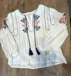刺繍入りボヘミアン　タッセル付き
