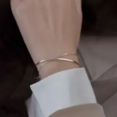 シンプル♡　シルバー　二重　ブレスレット　アクセサリー　レディース　高級感