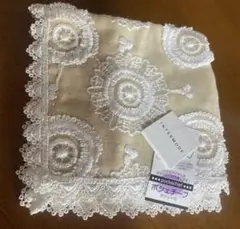 新品未使用　刺繍レースハンカチ ベージュ